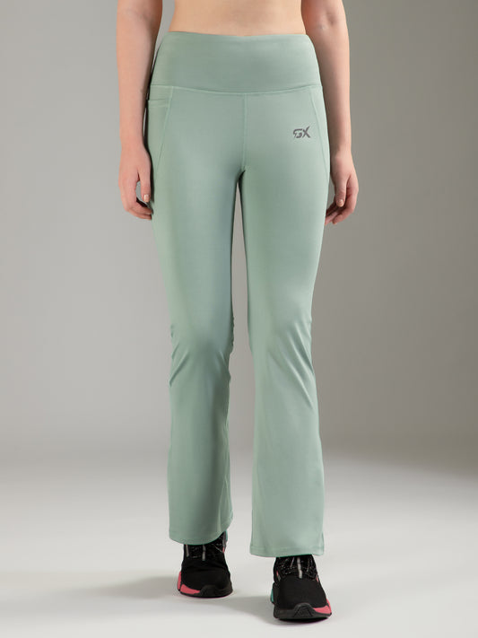 Super Flare Pants in Pista