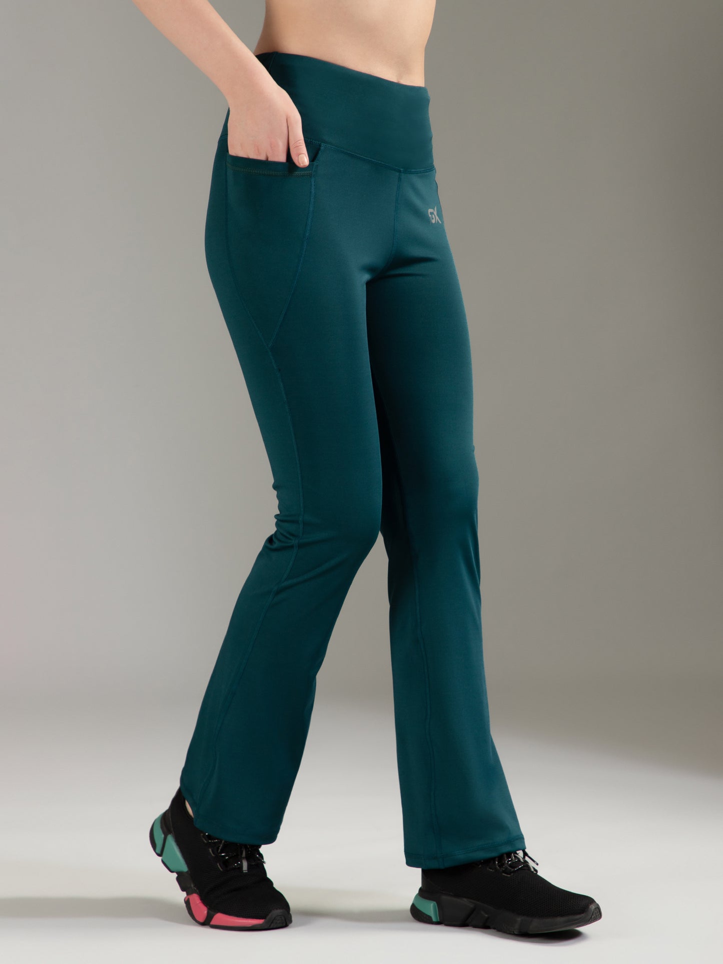 Super Flare Pants in Dark Green