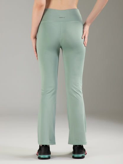 Super Flare Pants in Pista