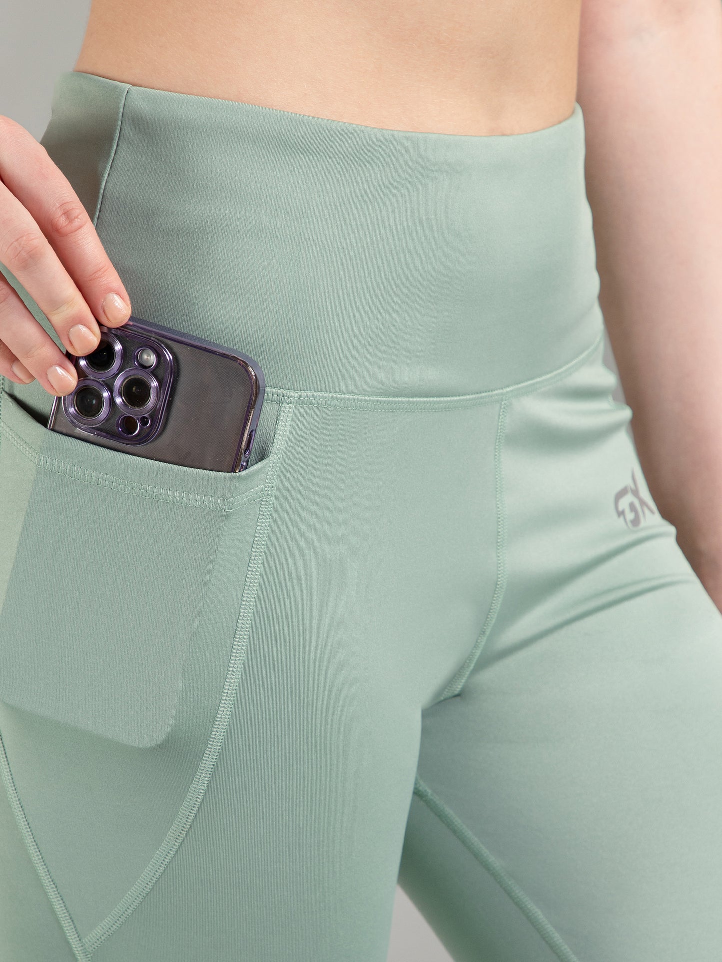 Super Flare Pants in Pista